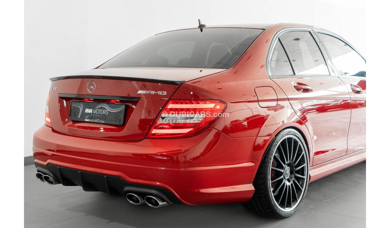 Mercedes-Benz C 63 AMG Std 2013 Mercedes-Benz C63 AMG Performance Pack / Full-Service History