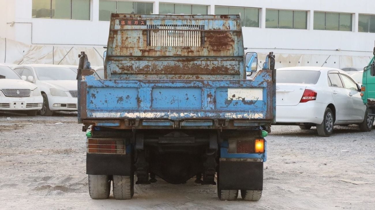 Isuzu Elf 