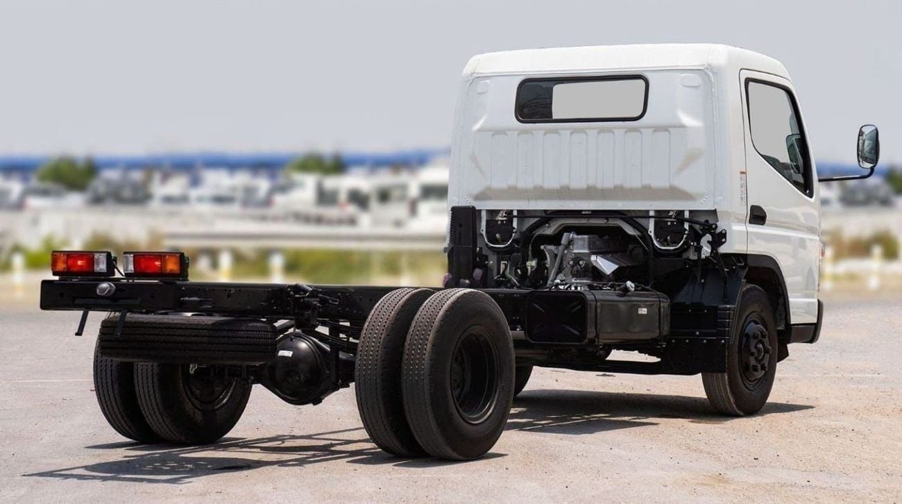 Mitsubishi Fuso Canter (LHD) MITSUBISHI FUSO CANTER 4.2D MT MY2025-WHITE