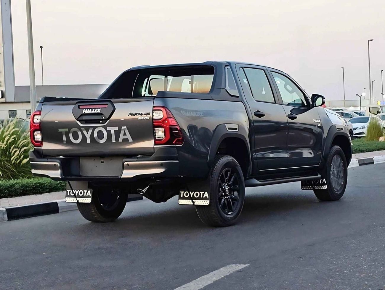 تويوتا هيلوكس ADVENTURE |  4.0L V6 PETROL | PUSH START | 360 CAMERA | 18 AWHEELS WITH ROLL BAR | AUTO A.C (CODE #