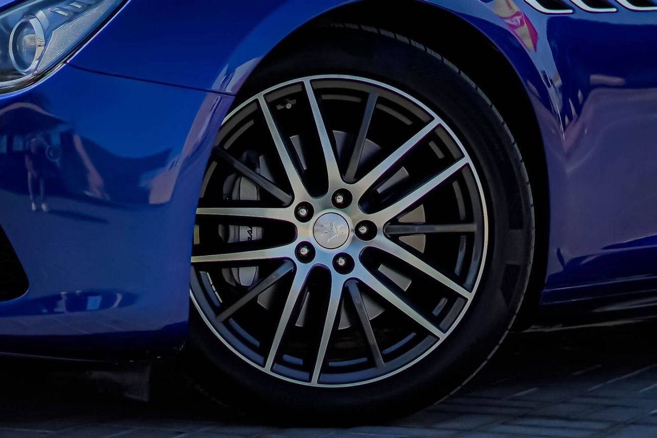 Maserati Ghibli Std 3.0L Maserati Ghibli 2015 GCC for 936.00 AED monthly