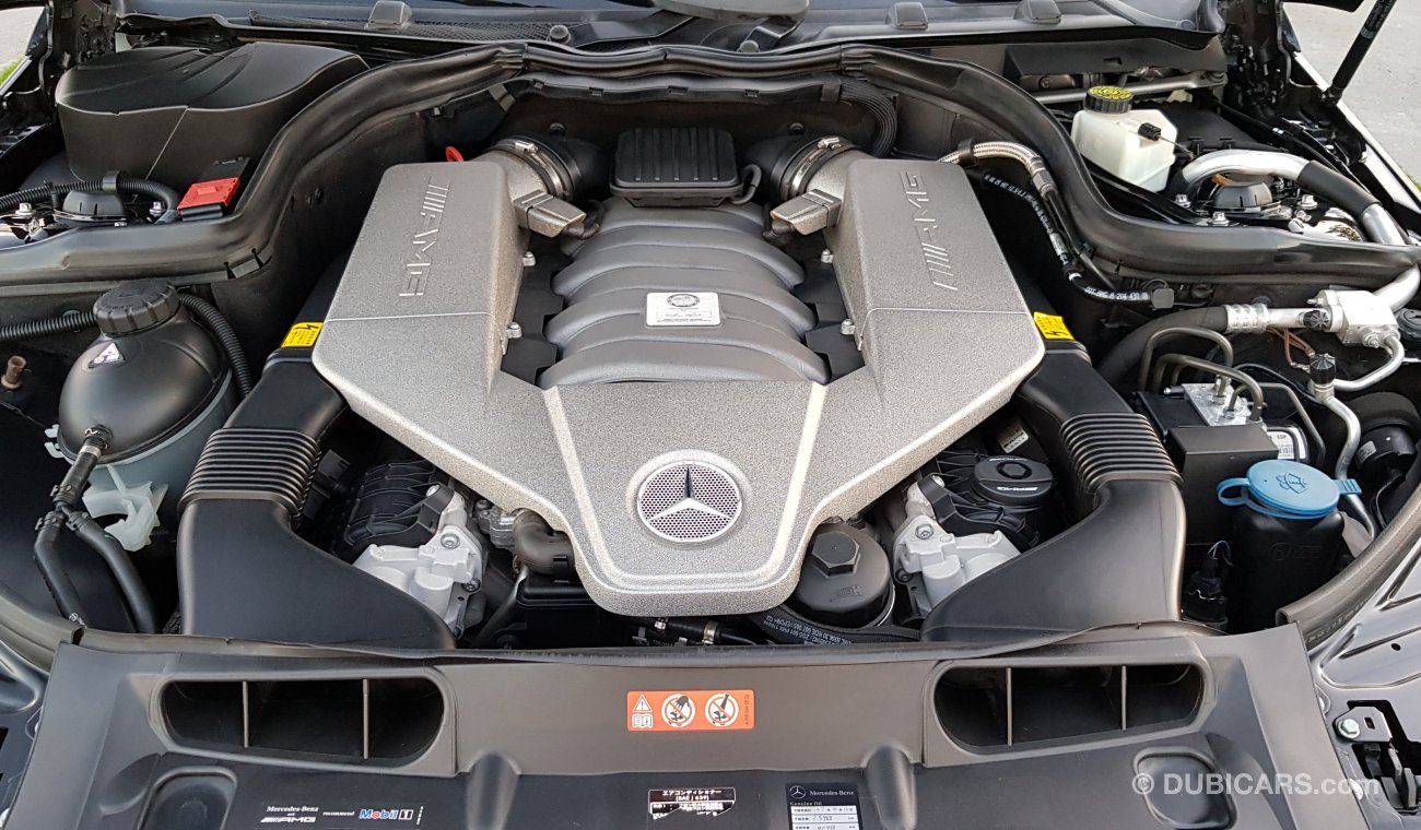 Mercedes-Benz C 63 AMG Japan imported - Very clean car free accident 46000 km only