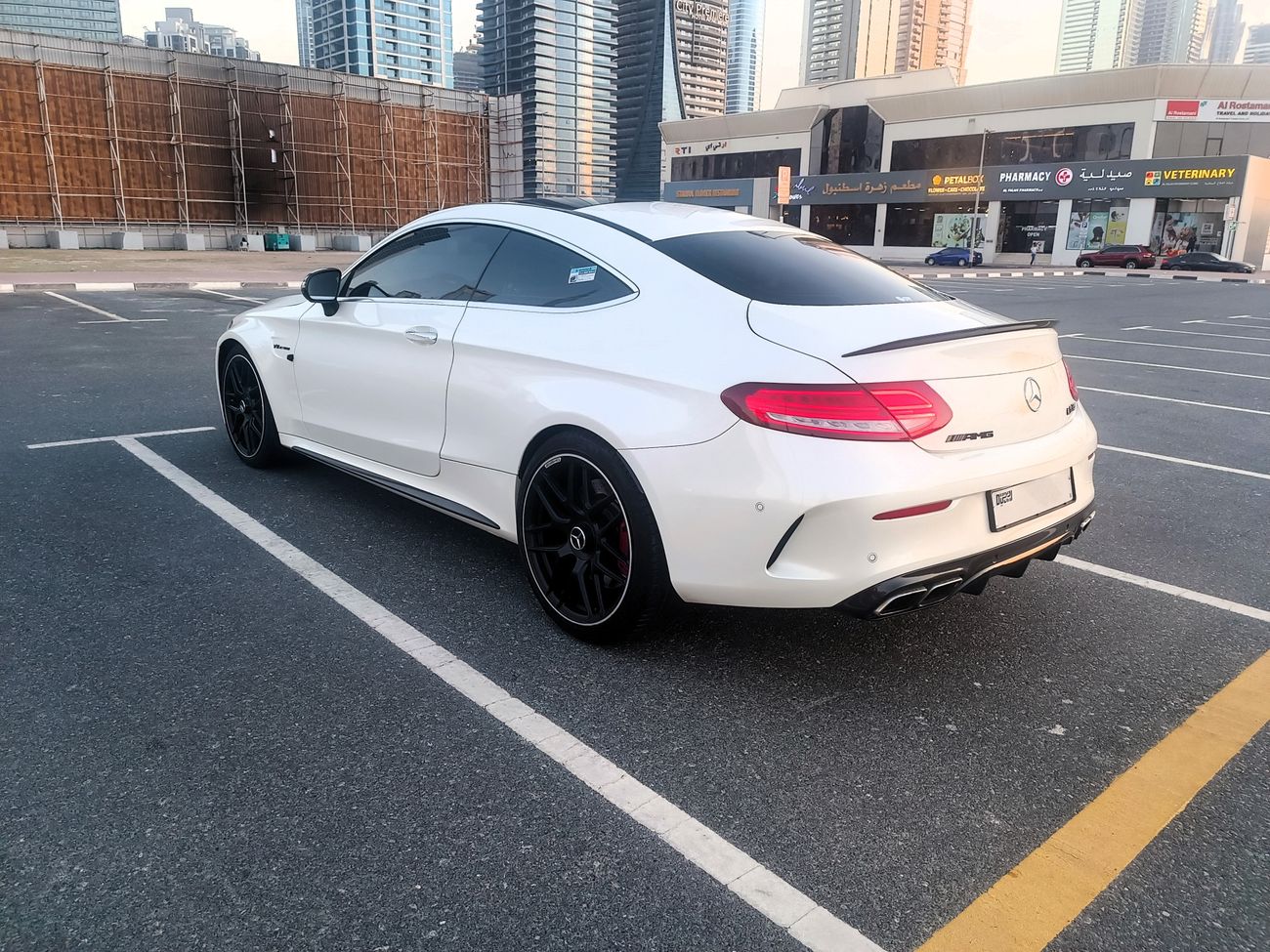 مرسيدس بنز C 63 كوبيه 2018 Mercedes-AMG C63 Coupe | Full Option | Factory Carbon Package | Priced to Sell