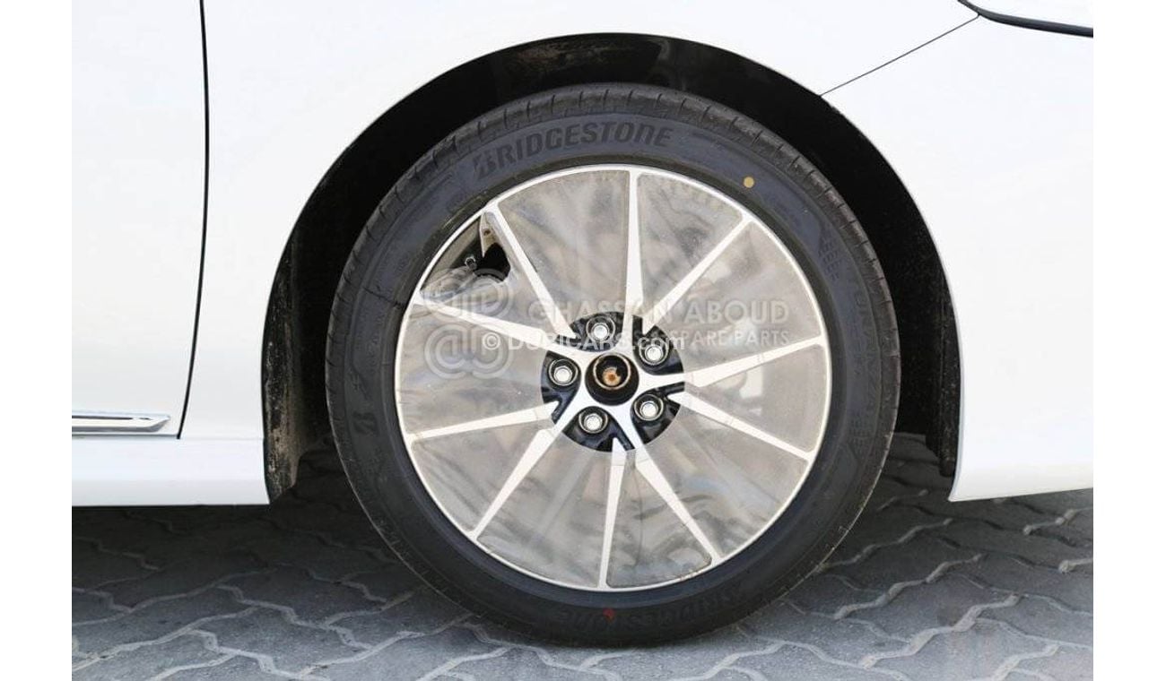 Toyota Camry 6-CYLINDER, 3.5L PETROL AT Limited Edition MY23 3.5L Petrol