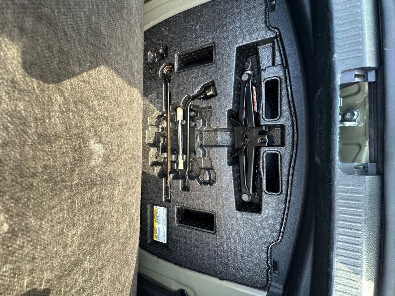 Toyota Camry Hybrid LE HEV 2.5L