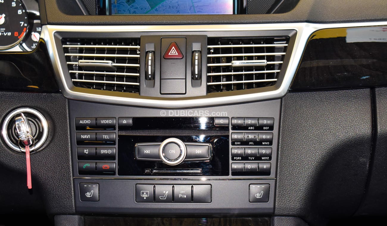 Mercedes-Benz E 63 AMG 6. 3 L V8