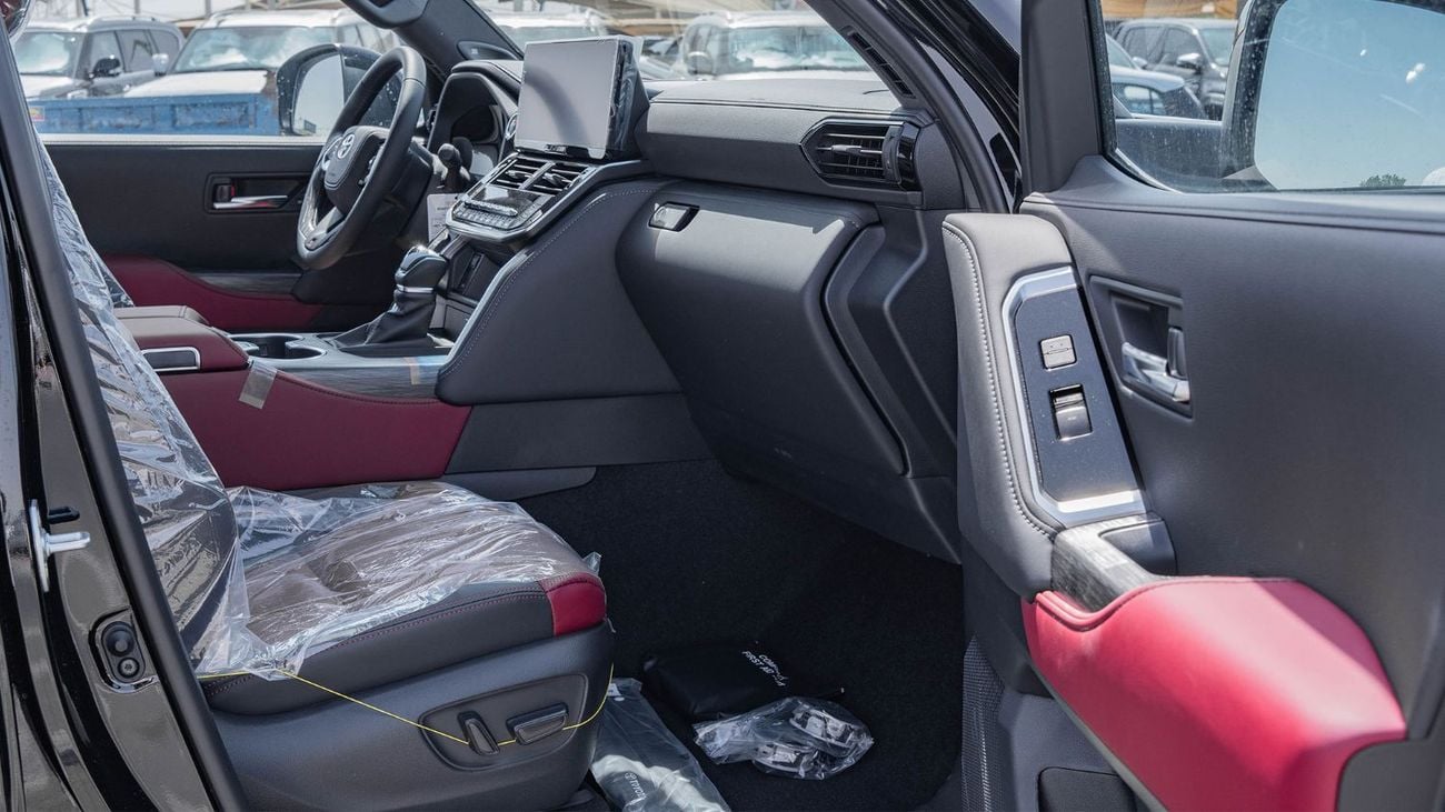 تويوتا لاند كروزر 2025 Toyota Land Cruiser 300 GR-Sport 3.5L AT Petrol (Black-red)
