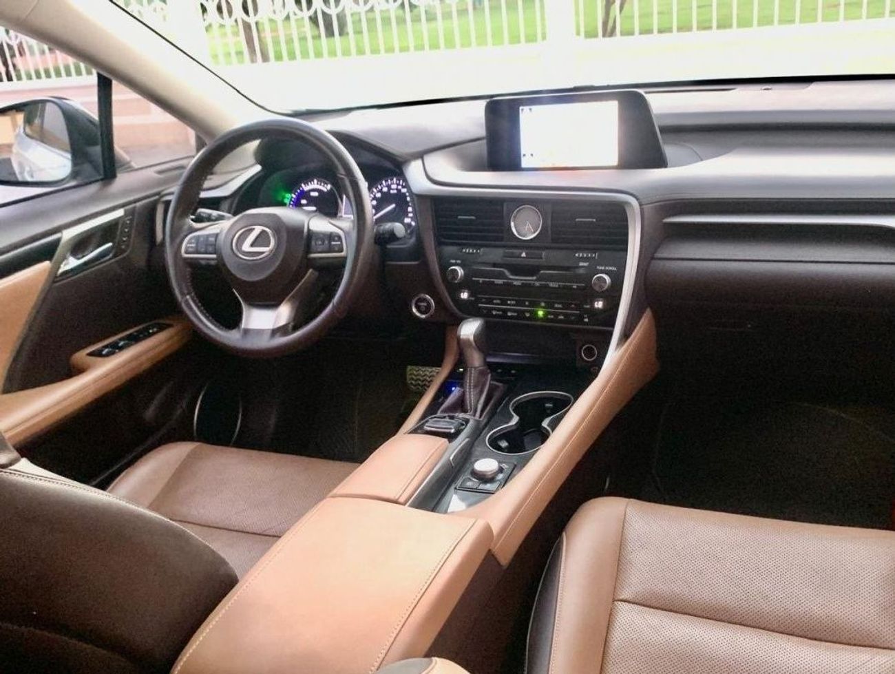 Lexus RX450h Platinum LEXUS RX-450h ,HYBRID 2019 GCC .Full OPTIONS.PANORAMIC