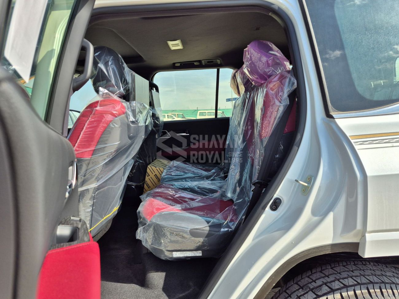 تويوتا لاند كروزر LC300 3.5L TWIN TURBO VXR FULL OPTION PETROL V6 AT 7S 2026MY