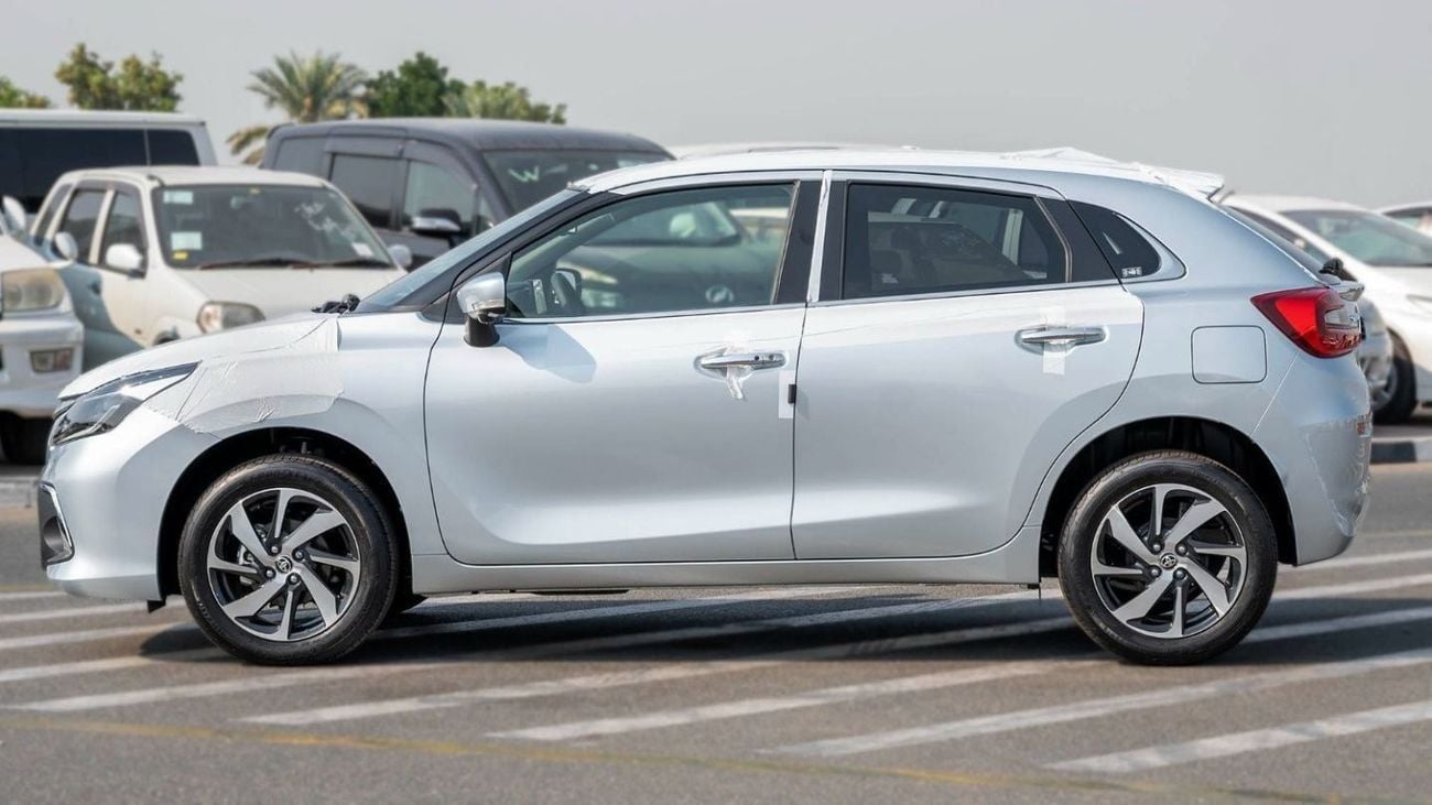 تويوتا ستارلت STD (LHD) TOYOTA STARLET 1.5P AT MY2023 - SILVER