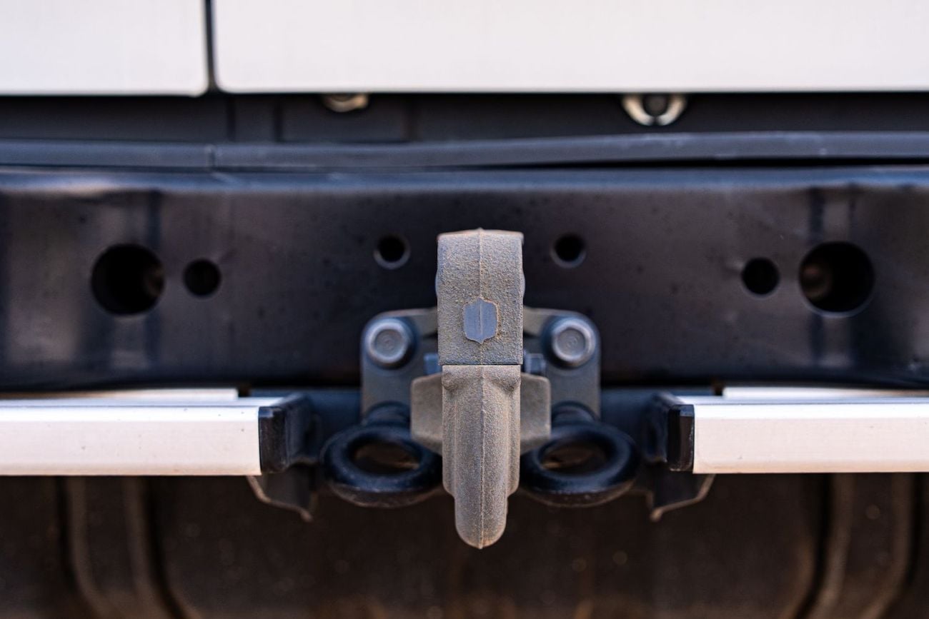 تويوتا لاند كروزر 76 Toyota Land Cruiser 2025 LC76 9-seater 4.2Ldiesel manual 4x4