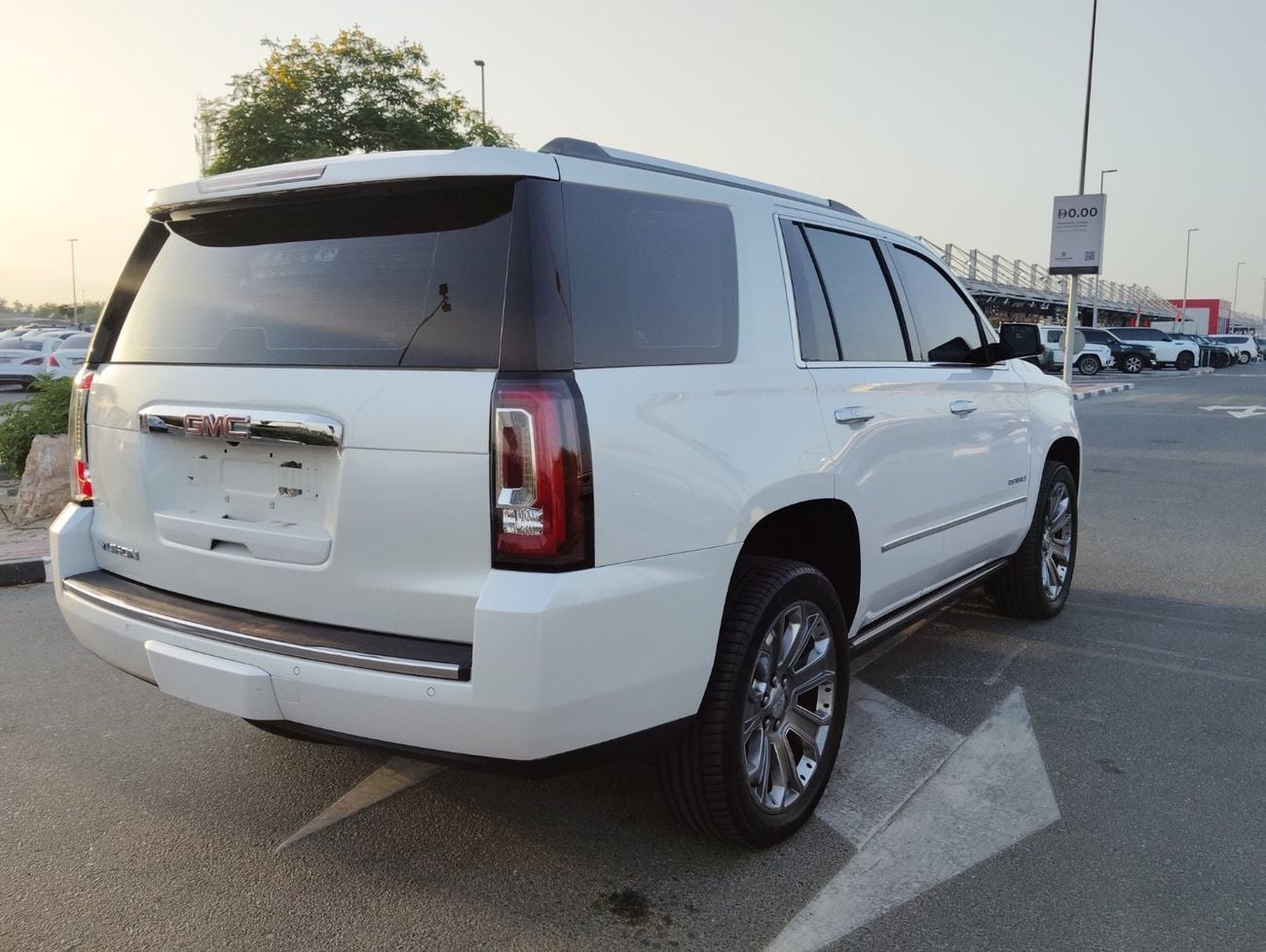 GMC Yukon DENALI