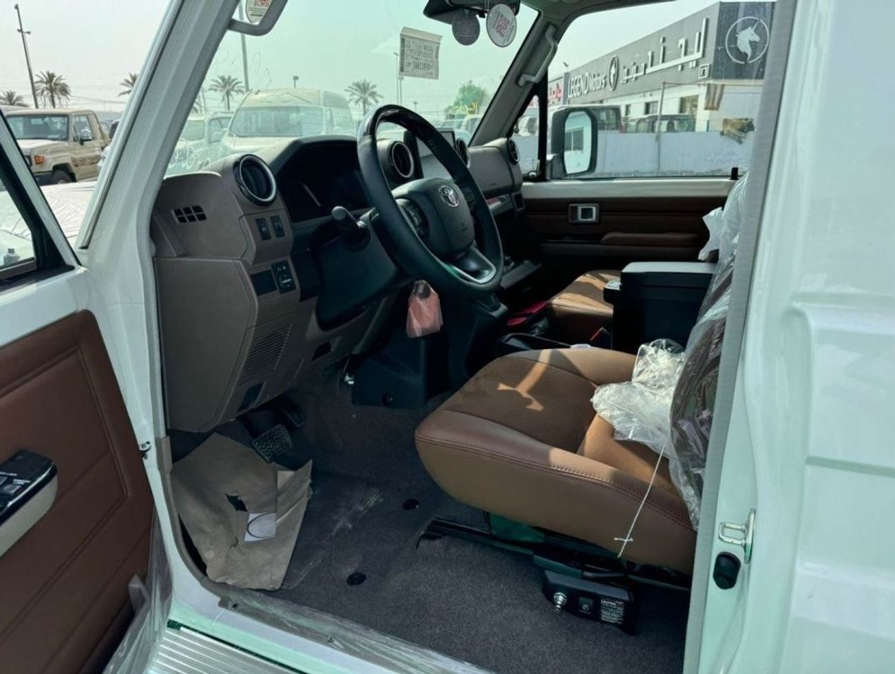 Toyota Land Cruiser 70 LC 71 FULL OPTION 4.0L PETROL V6 A/T 2024 GCC