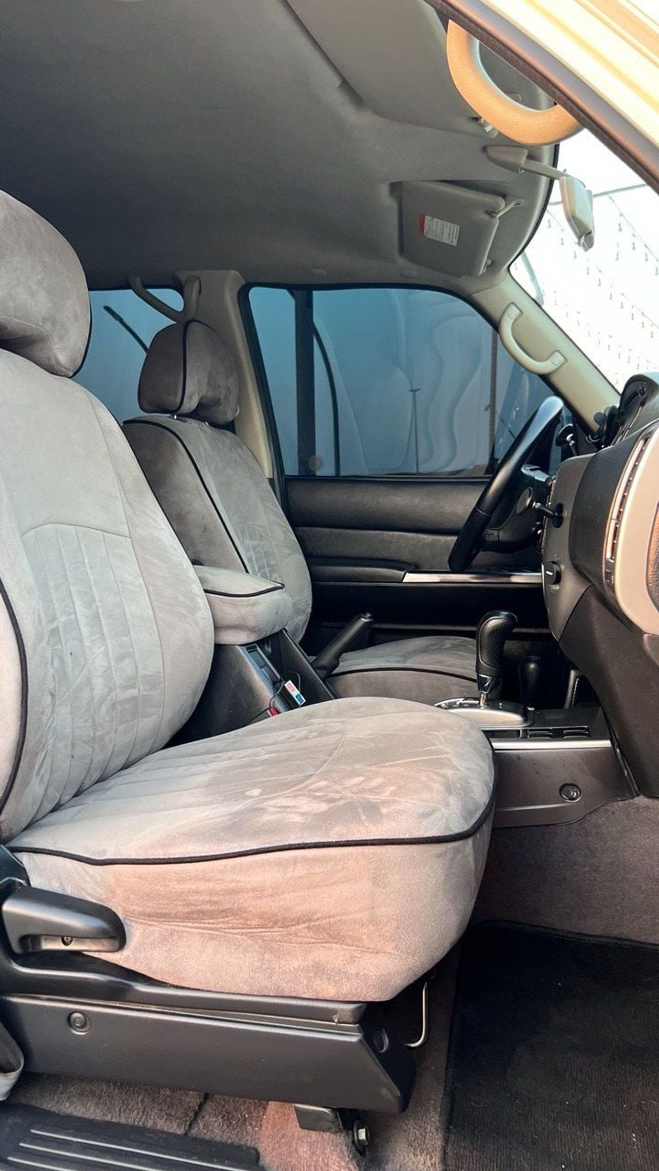 نيسان باترول سفاري GL 4.8L A/T (7 Seater)