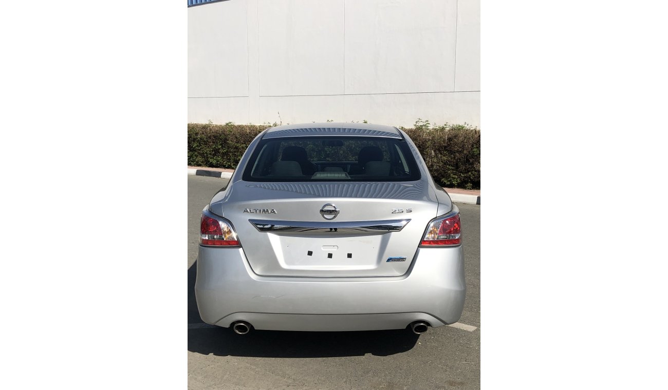 Nissan Altima S 2.5