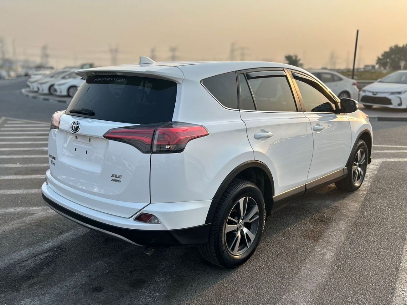 تويوتا راف ٤ 2018 Toyota Rav4 Full Option 2.5L V4 - BSM Radar - AWD 4x4 - Alloy Rim