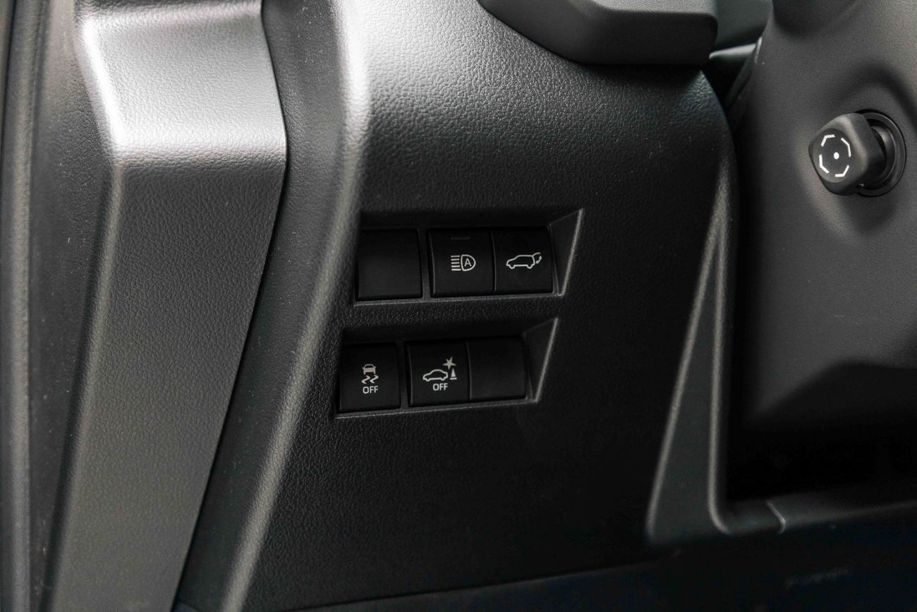 تويوتا لاند كروزر VXR 3.3L - Attitude Black Inside Black & Dark Red | Export Only