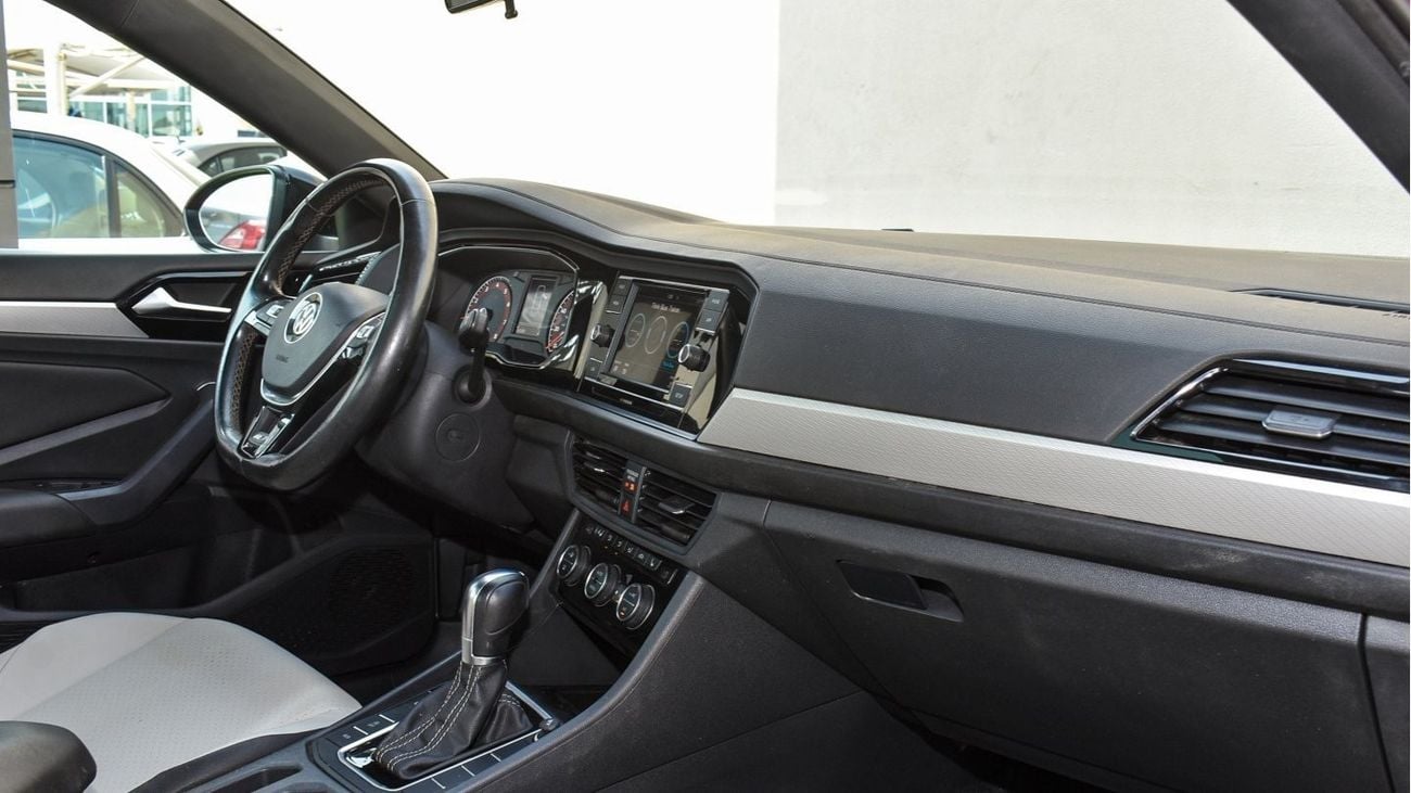 Volkswagen Jetta R Line