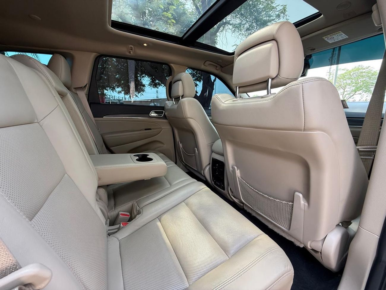 جيب جراند شيروكي Limited 3.6L