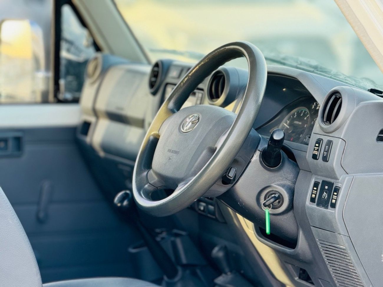 Toyota Land Cruiser 70 Hardtop 3 door