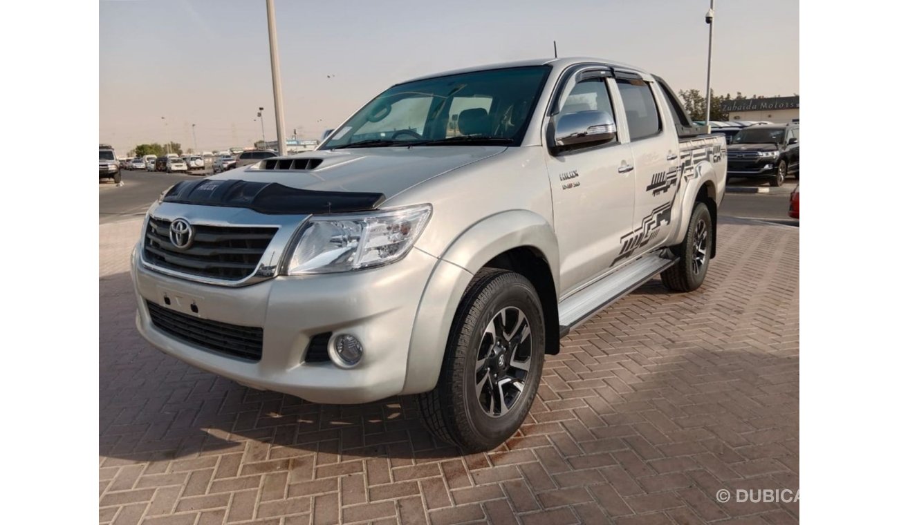 تويوتا هيلوكس TOYOTA HILUX PICK UP RIGHT HAND DRIVE (PM1249)