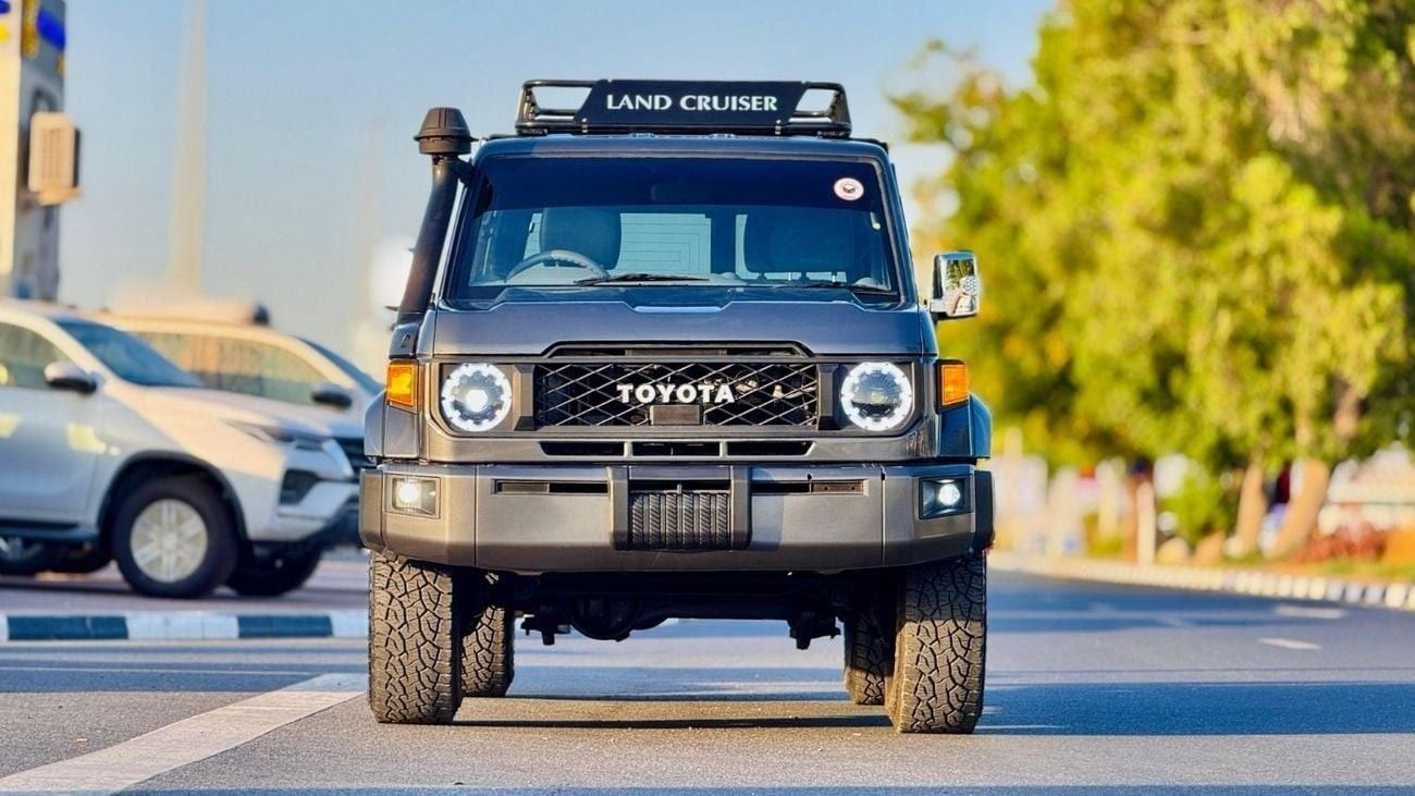 Toyota Land Cruiser 70 FACELIFTED TO 2024 | 4.5L DIESEL ENGINE | MANUAL TRANSMISSION |