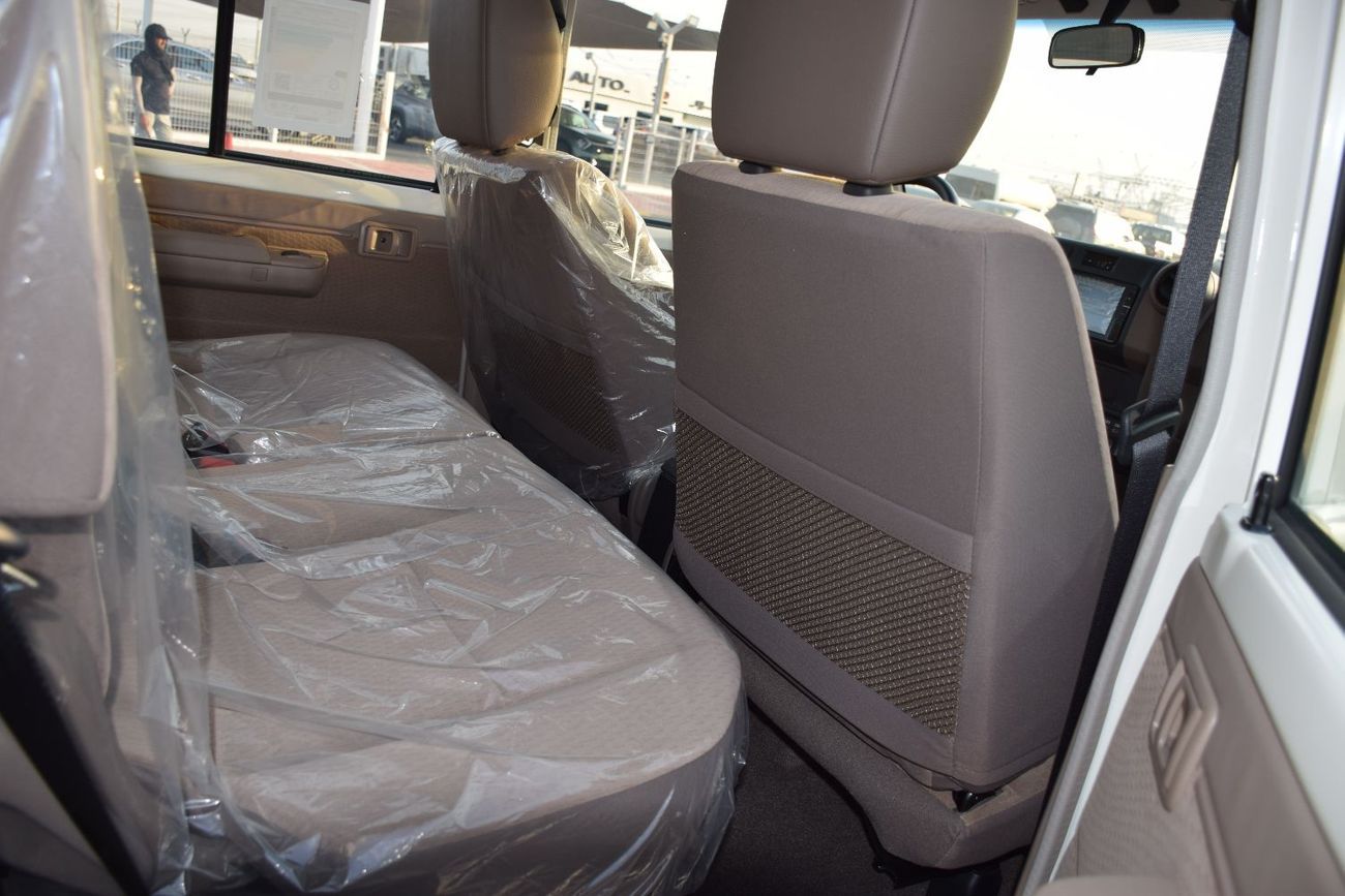 Toyota Land Cruiser LC 78 HARDTOP