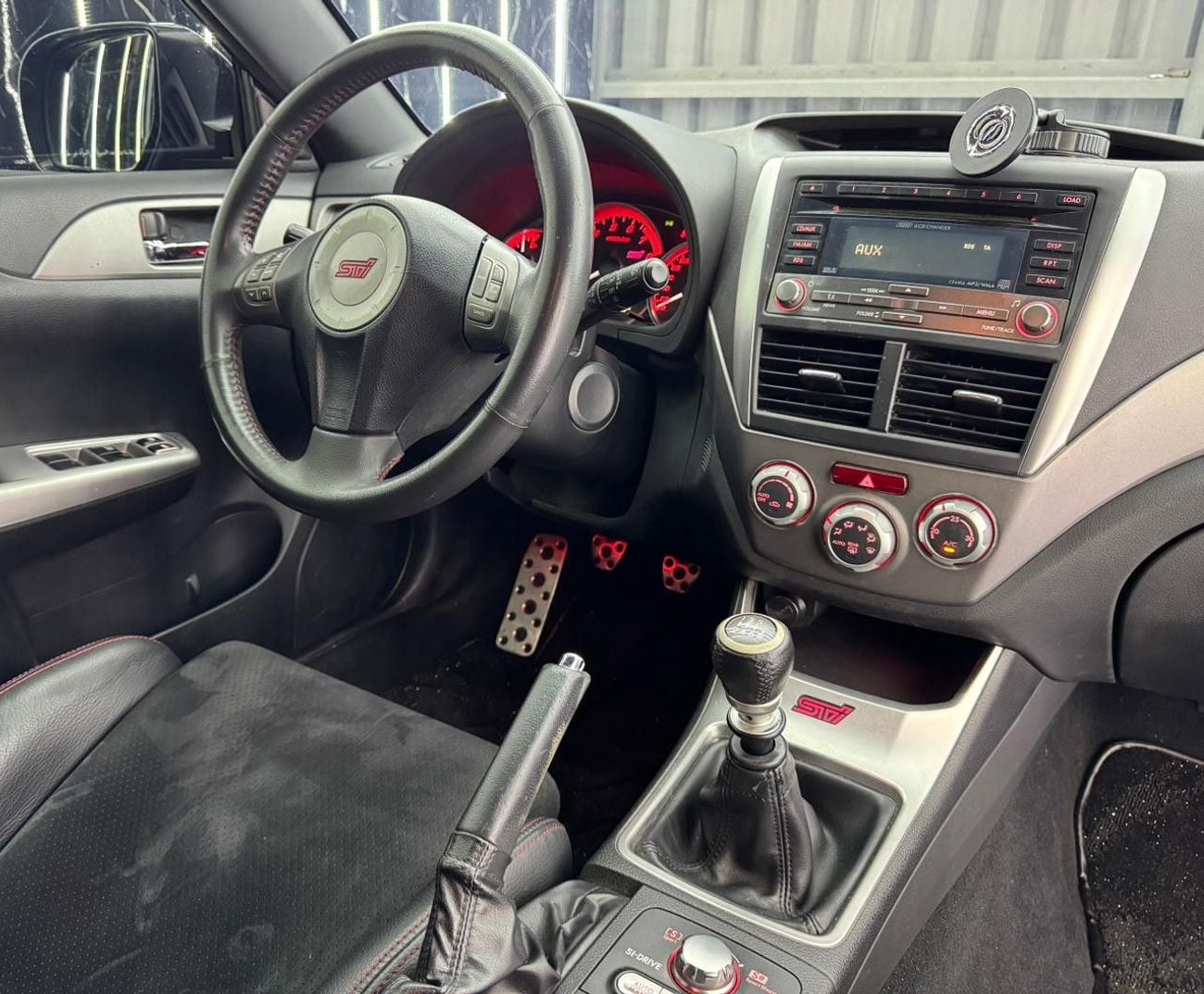 سوبارو إمبريزا WRX STI  | 2.5L | 6 Speed Manual