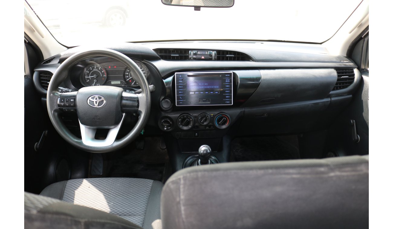 Toyota Hilux GL 4X4 MANUAL GEAR DUAL CABIN PICKUP