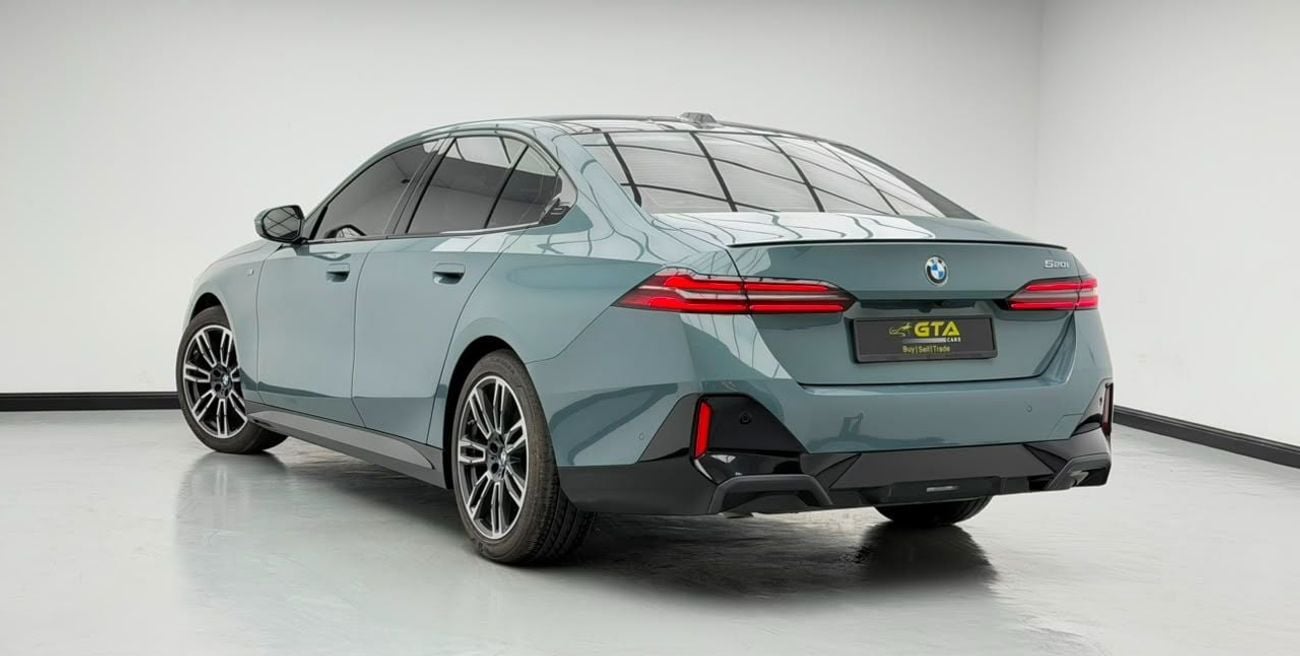 بي أم دبليو 520i M SPORT