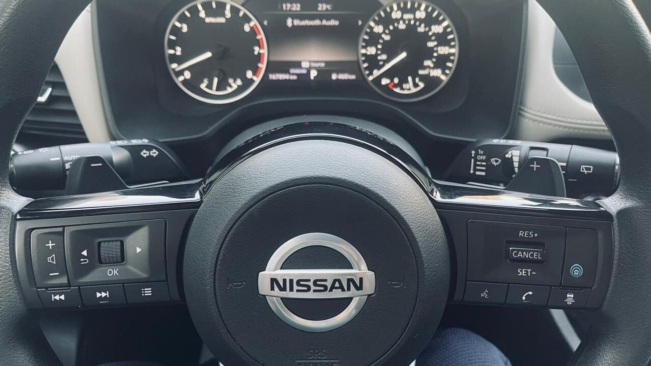 Nissan Rogue SV Mid Option