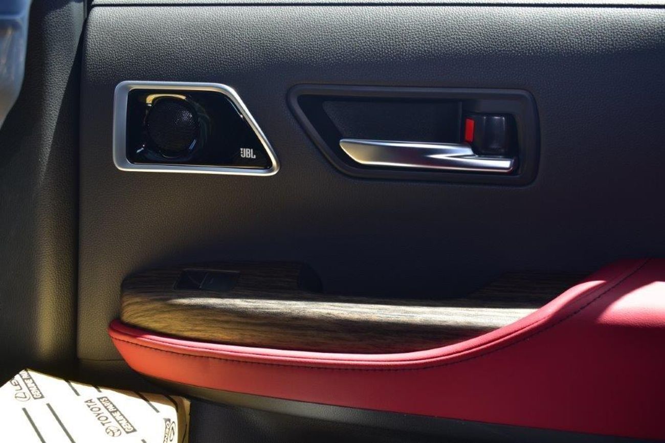 تويوتا لاند كروزر VXR 3.3L