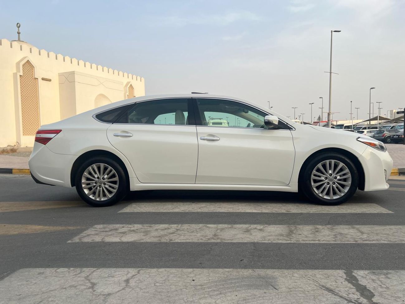 تويوتا افالون Limited 3.5L