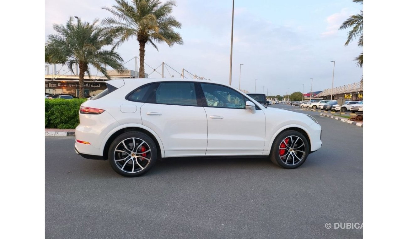 Porsche Cayenne Turbo GCC