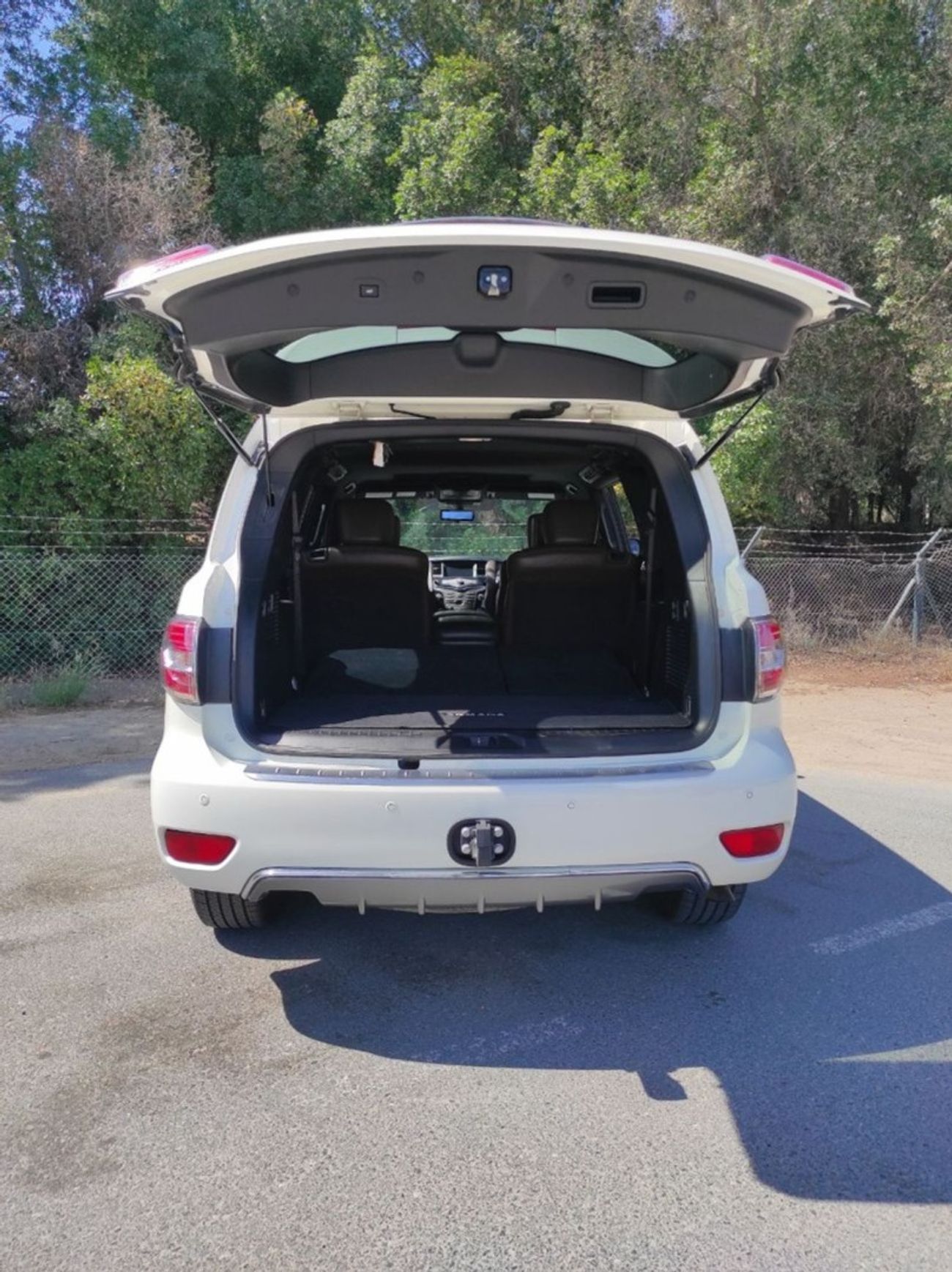 Nissan Armada Nissan Armada 2018 4WD Full options no1 5camera