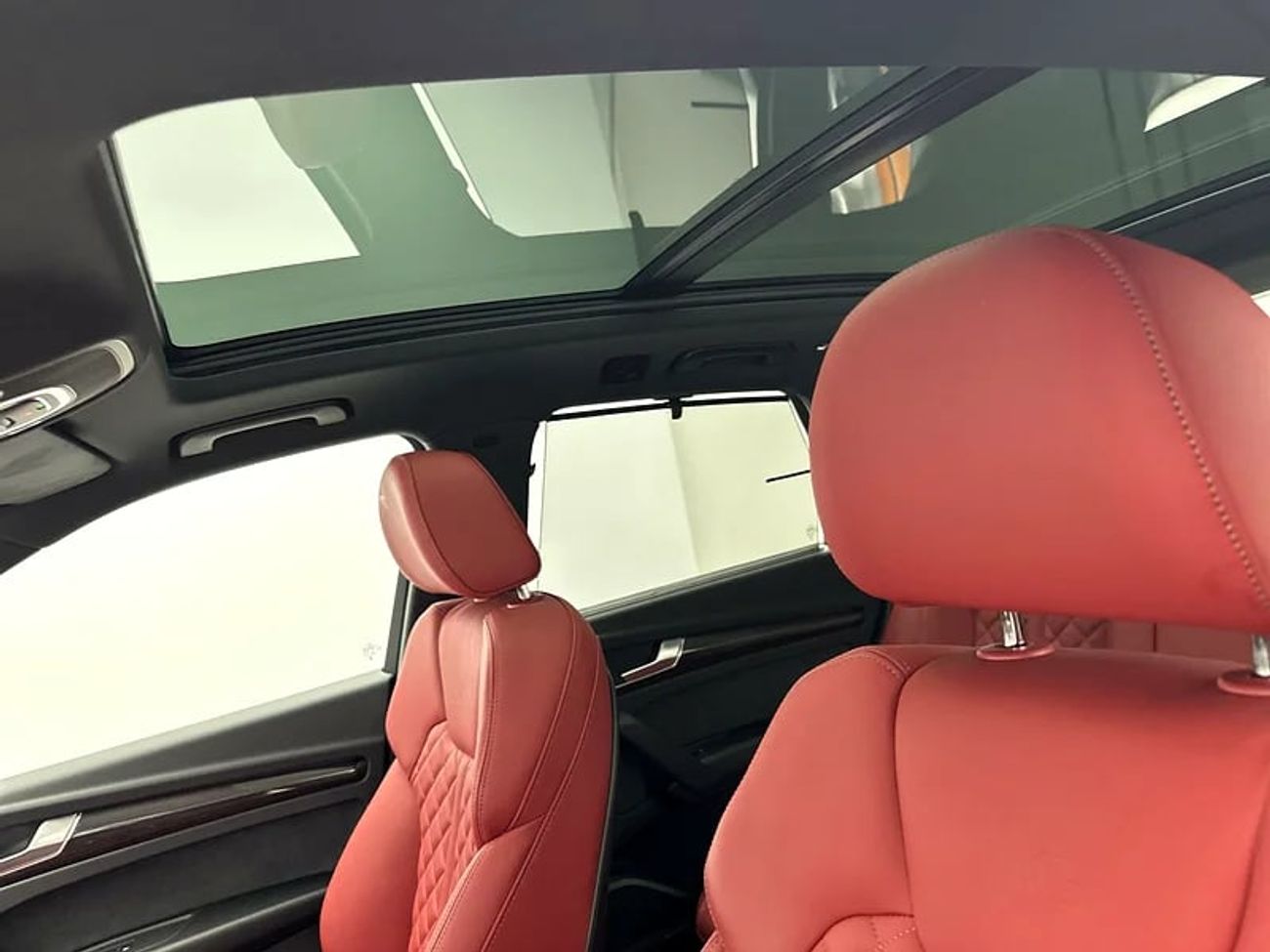 Audi SQ5 SUV TFSI 354hp (Ref# 02946)