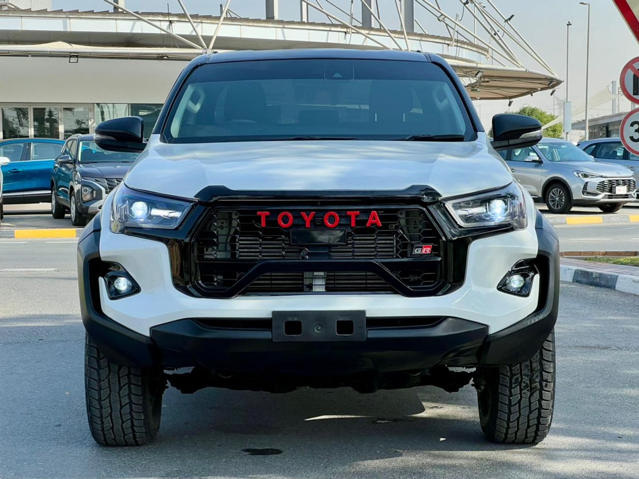 تويوتا هيلوكس 