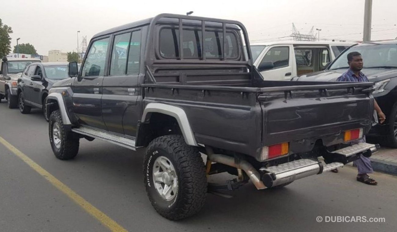 Toyota Land Cruiser Pick Up Diesel Manual V8 Right-hand Low Km(Contact Abdul Karim +971529827297)