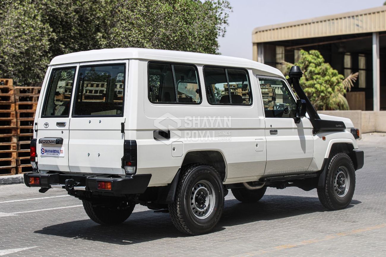 تويوتا لاند كروزر 70 LHD LC78 2.8L T-DSL 4WD 3DR 8-SEATER AT WITH DIFF-LOCK 2025MY