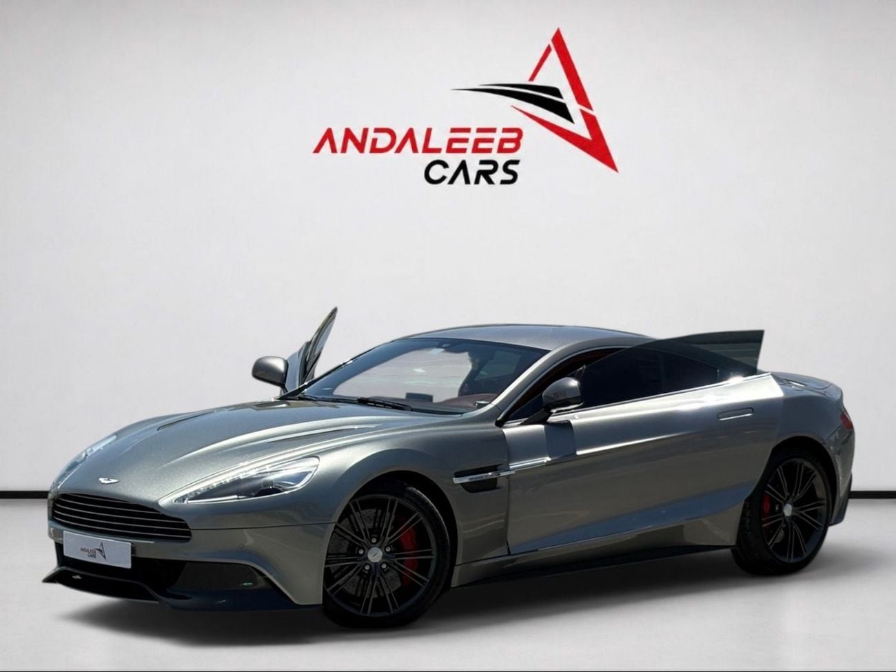 أستون مارتن فانكويش STD ASTON MARTIN VANQUISH | V12 | 2014 | GCC SPECS