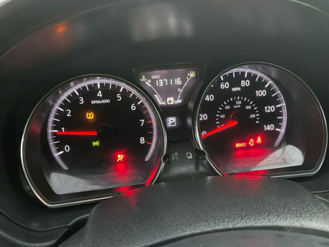 Nissan Versa 2017 Nissan Versa (Sunny) SV 1.5L V4 MidOption  Economical