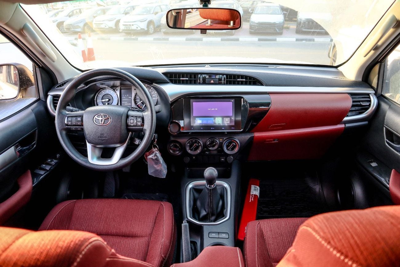 تويوتا هيلوكس  Toyota Hilux (TGN126) 2.7L 4WD – 2026 Model (Manual, 4 Doors)