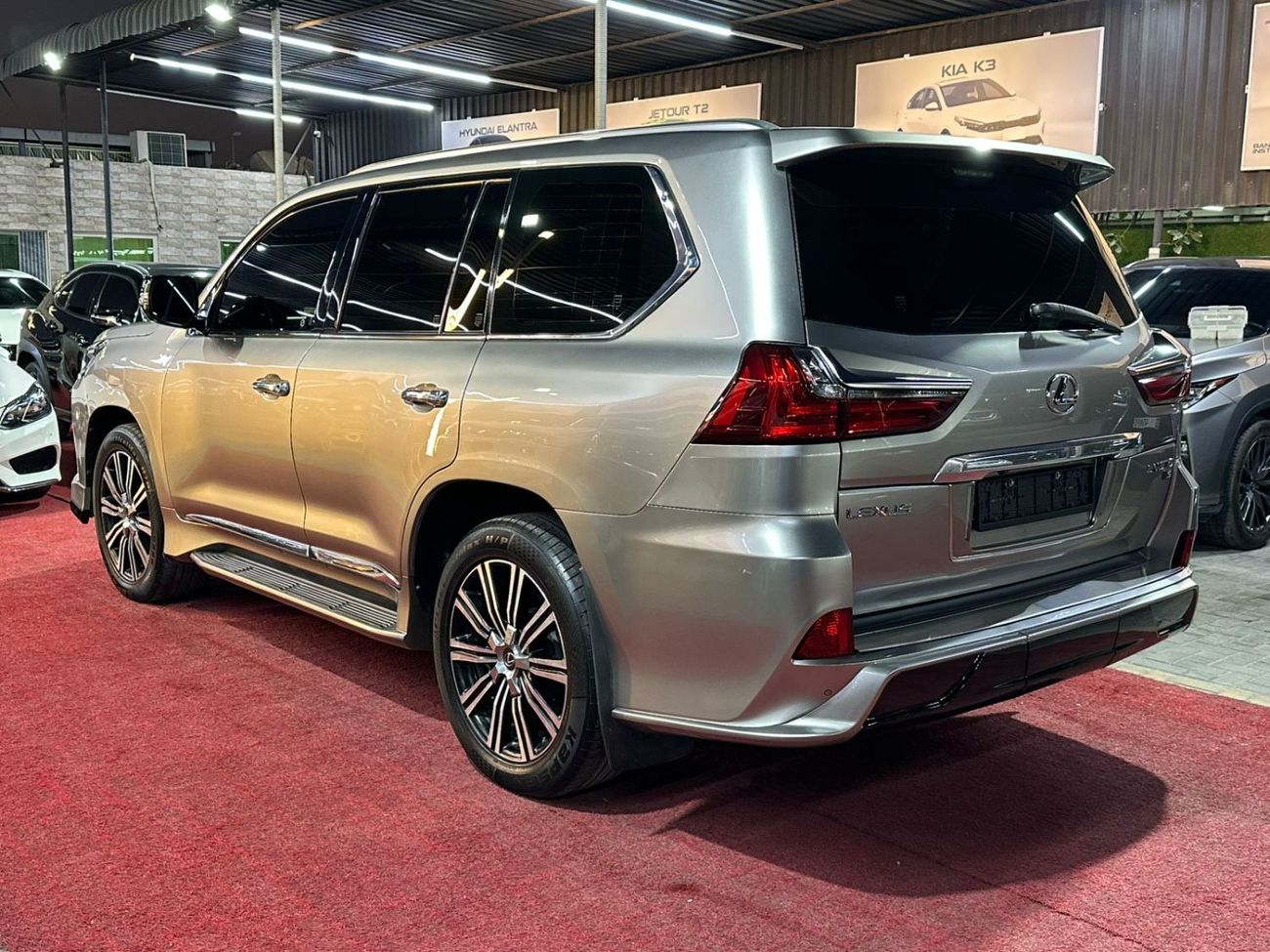 لكزس LX 570 Sport Platinum 5.7L