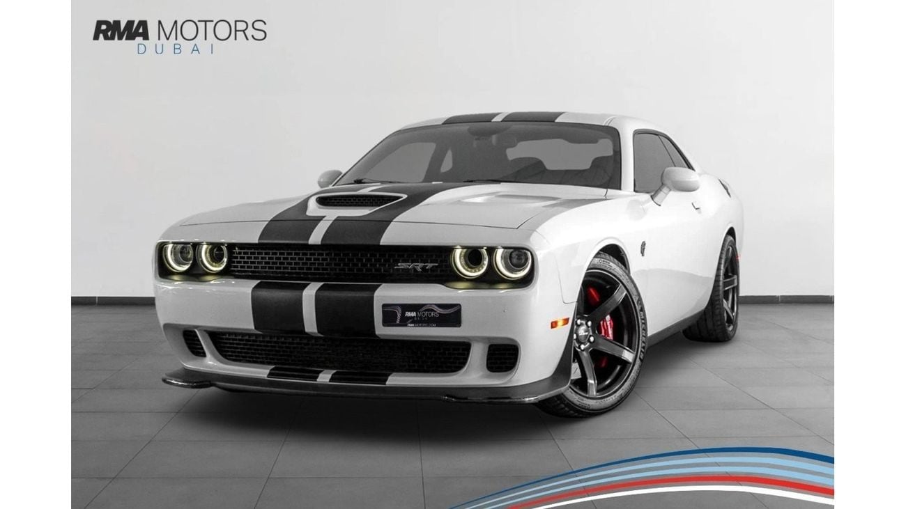 Dodge Challenger SRT Hellcat 2017 Dodge Challenger Hellcat / Manual / V8 717BHP