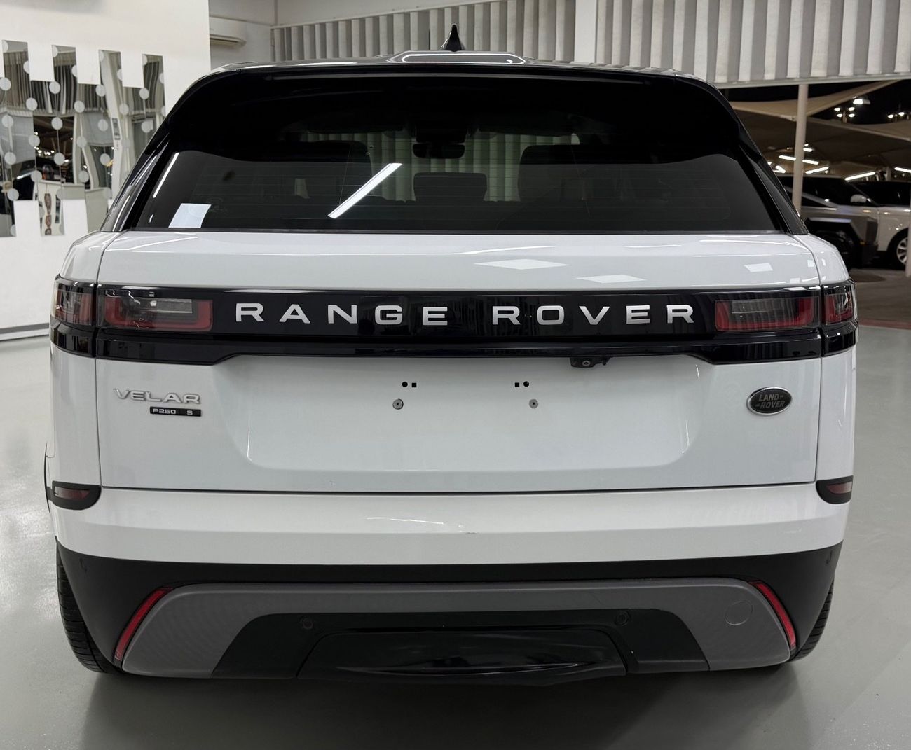 لاند روفر رينج روفر فيلار P250 S 2.0L Petrol