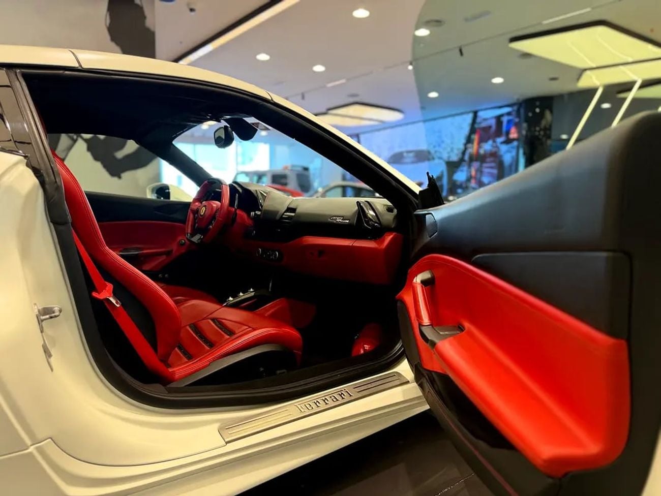 فيراري 488 سبايدر GCC Specs in Pristine Condition