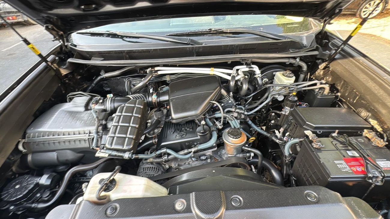 Toyota Prado GOOD CONDITION | 2.7L PETROL ENGINE | LEFT-HAND-DRIVE | LEATHER SEATS | AT | 360 VIEW CAMERA