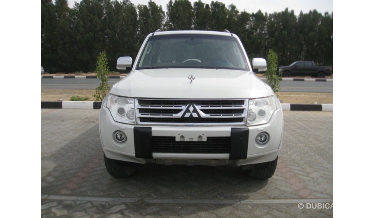 Mitsubishi Pajero 3.5 2013 top of the range