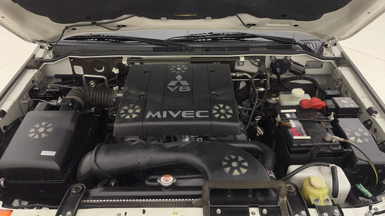 Mitsubishi Pajero GLS HIGH 3.8 | Zero Down Payment | Home Test Drive