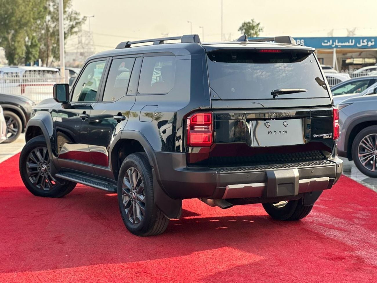 تويوتا برادو VXR Adventure Dual Tone 2.4T